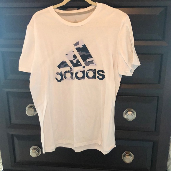 Men’s ADIDAS tshirt, excellent condition. Size XL - Picture 1 of 4